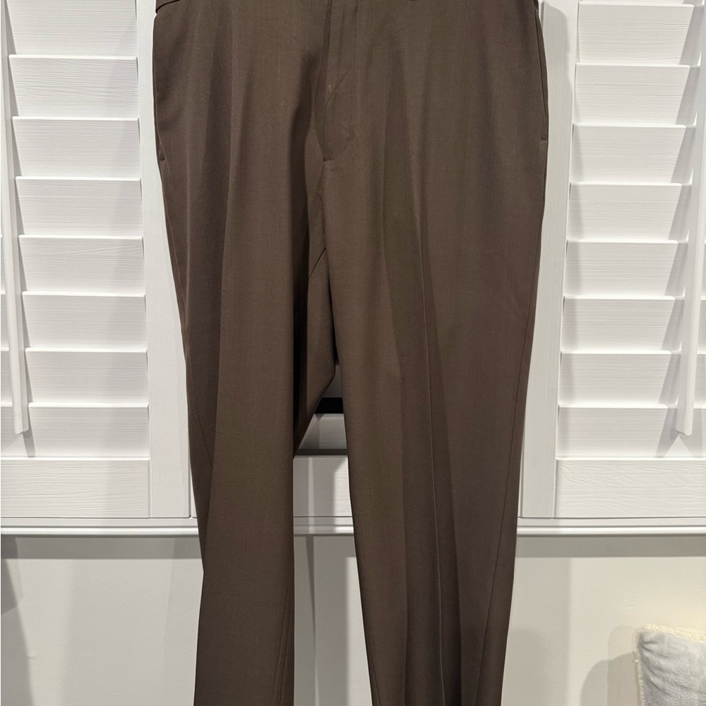Men's HAGGAR Brown Classic Fit Pant